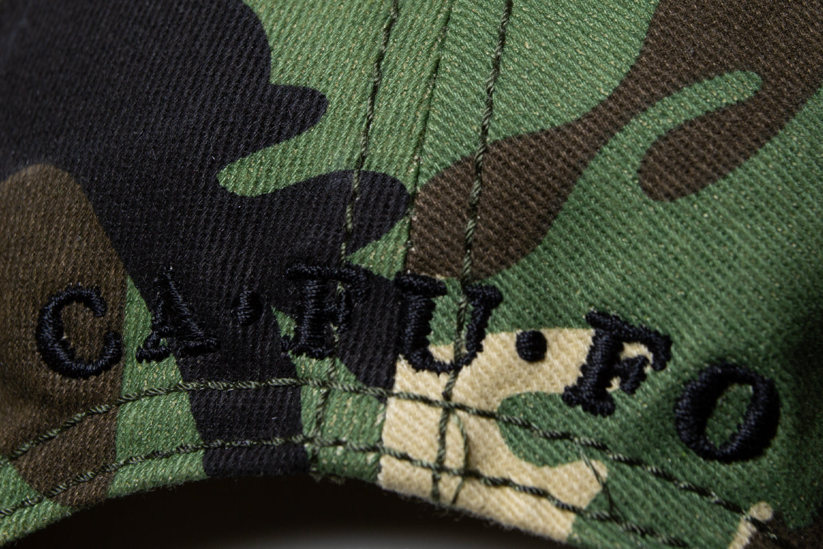 Cap with embroidered Cafufo logo "Camouflage"